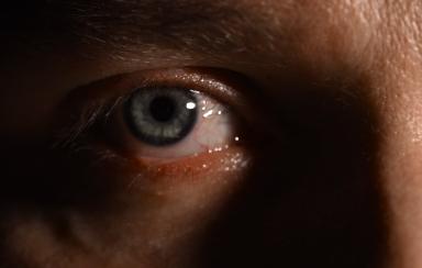 lähikuva silmästä