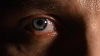 lähikuva silmästä